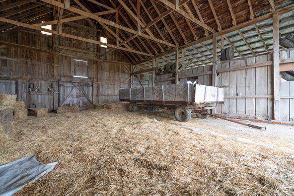 1975 County Road 1440, Moberly, MO 65270